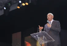 Nostalgia as Ben Murray-Bruce Remembers Jesse Jackson at SMOTY 2025